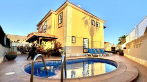 Villa Lujo y Relax in Adeje by Deihu Experiences